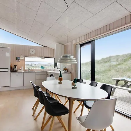 Mikkel - 300m From The Sea By Interhome
